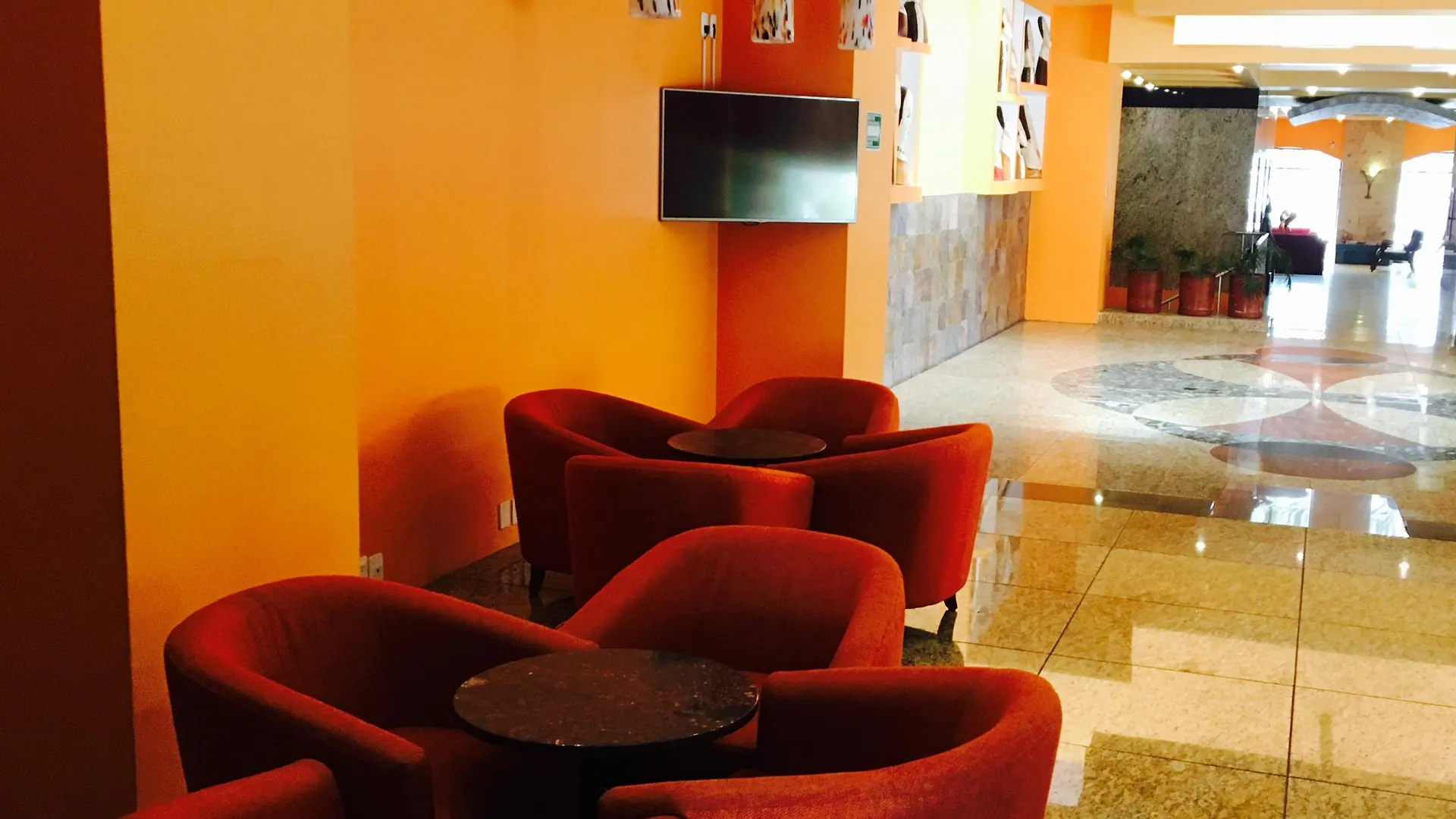 Hotel Celta Zapopan 4*,