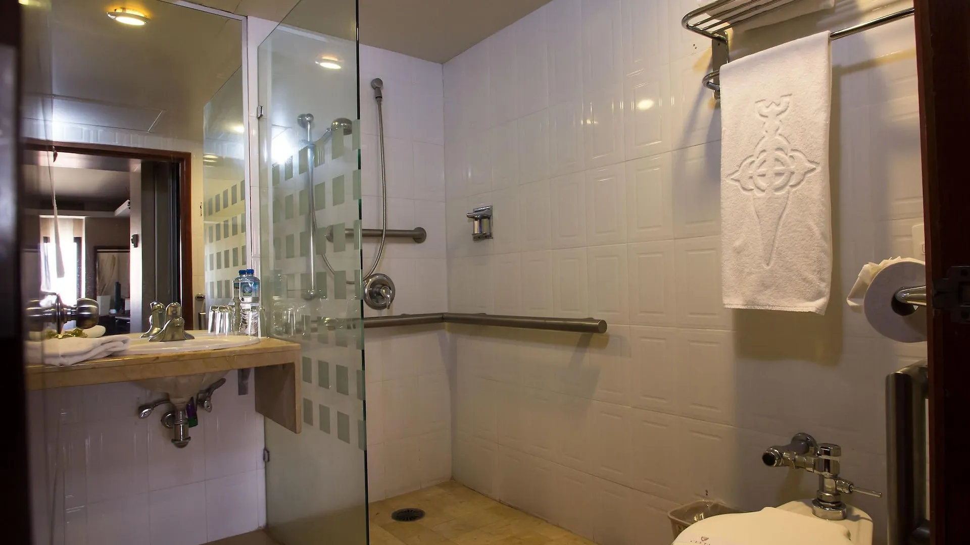 Hotel Celta Zapopan 4*,  México