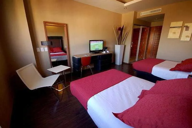 Hotel Celta Zapopan 4*,