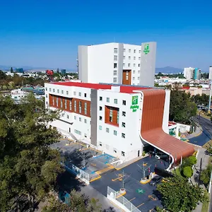 Hs Hotsson Smart Guadalajara Autónoma Hotel